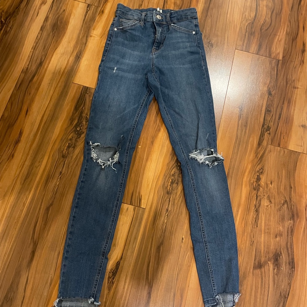 Topshop l Moto Destroyed Raw Step Hem High Waist Jamie Jeans 25
